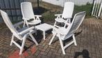 4 chaises de jardin en plastique avec table d'appoint, Jardin & Terrasse, Comme neuf, Synthétique, Enlèvement ou Envoi