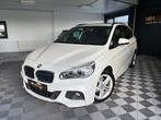 BMW 218i ActiveTourer Pack M 1e fabrieksgarantie 1 jaar, Auto's, BMW, Monovolume, Euro 6, Alcantara, Wit