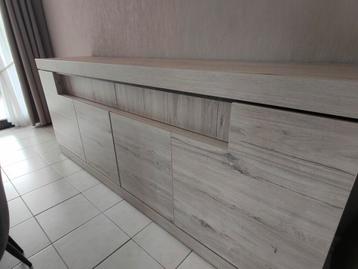 Etna dressoir nieuw beschikbaar voor biedingen