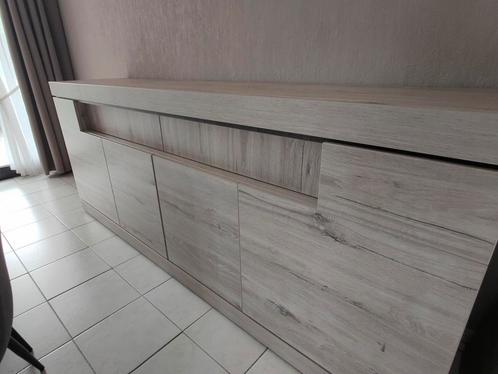 Etna dressoir nieuw, Huis en Inrichting, Kasten | Dressoirs, Ophalen