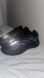 Adidas yeezy 700, Ophalen of Verzenden, Zo goed als nieuw