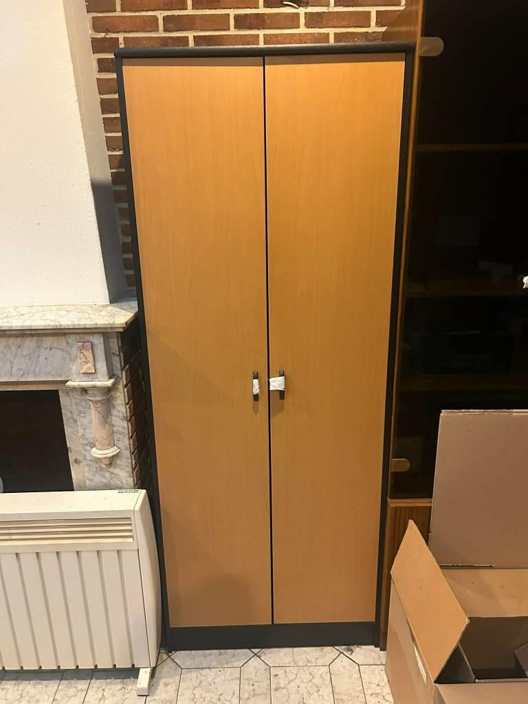 afhalen te 9300 Aalst - 2 kasten, Ophalen, Gebruikt, Met plank(en)