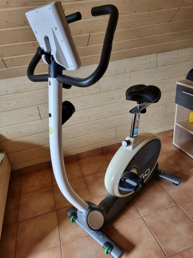 Hometrainer velo, Sports & Fitness, Neuf, Enlèvement, Vélo d'appartement, Autres matériaux