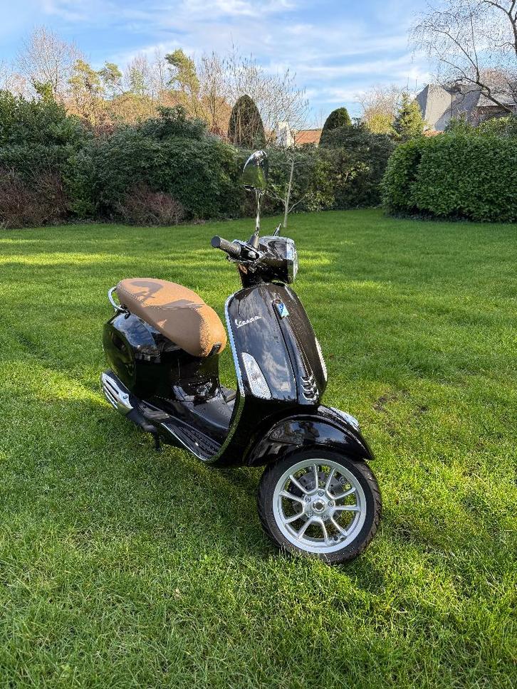 Vespa (2024) Primavera 50cc Klasse B, Fietsen en Brommers, Scooters | Vespa, Zo goed als nieuw, Overige modellen, Klasse B (45 km/u)