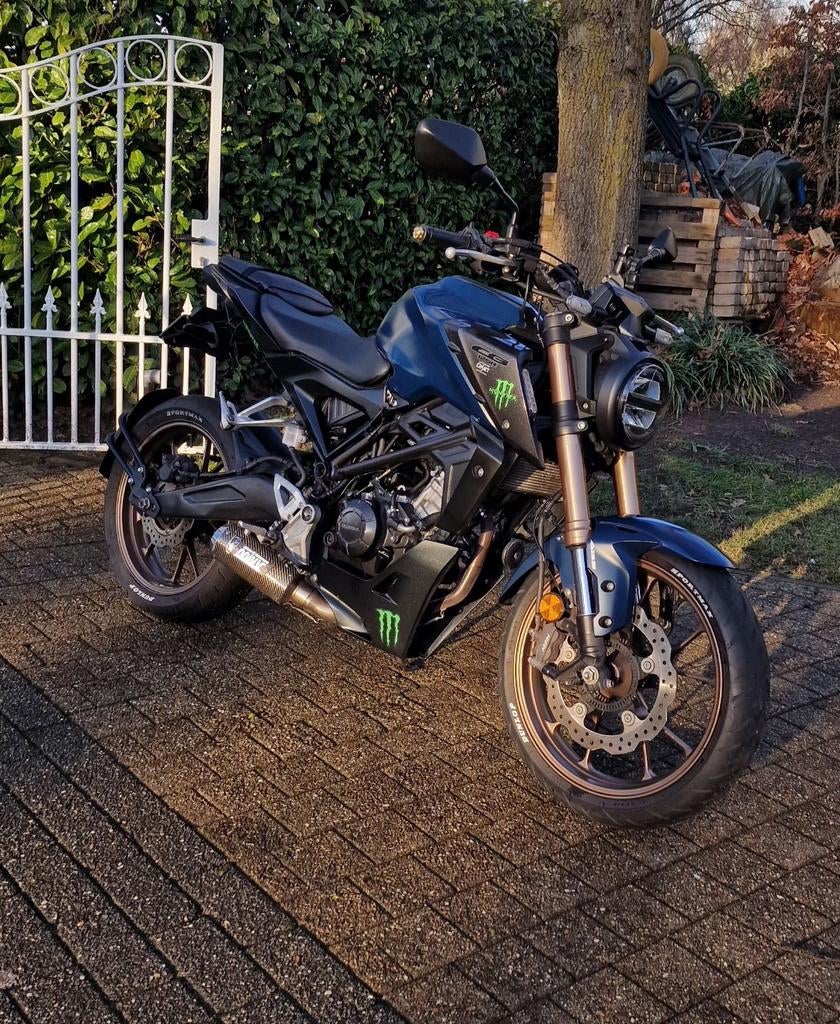 Honda CB125R 2023, Occasion, Permis Moto A1 minimum, Éclairage LED, Particulier