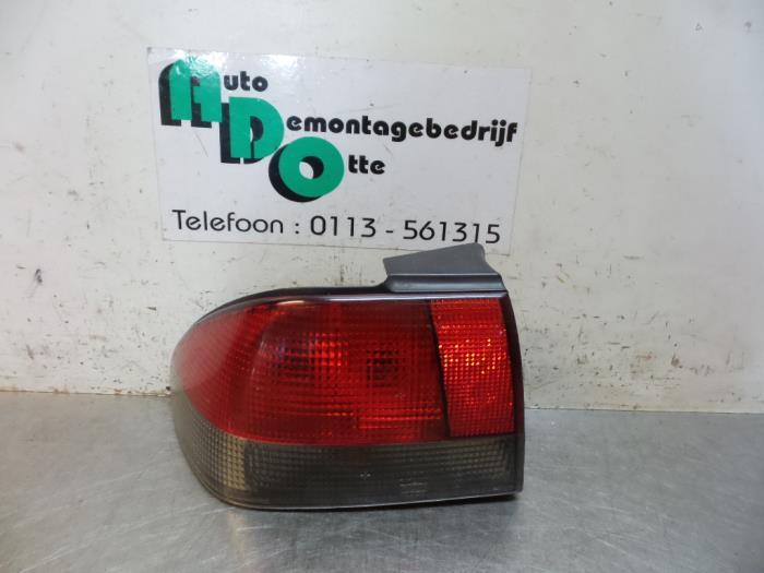 Achterlicht links van een Saab 900, Auto-onderdelen, Verlichting, Saab, Gebruikt, Ophalen of Verzenden