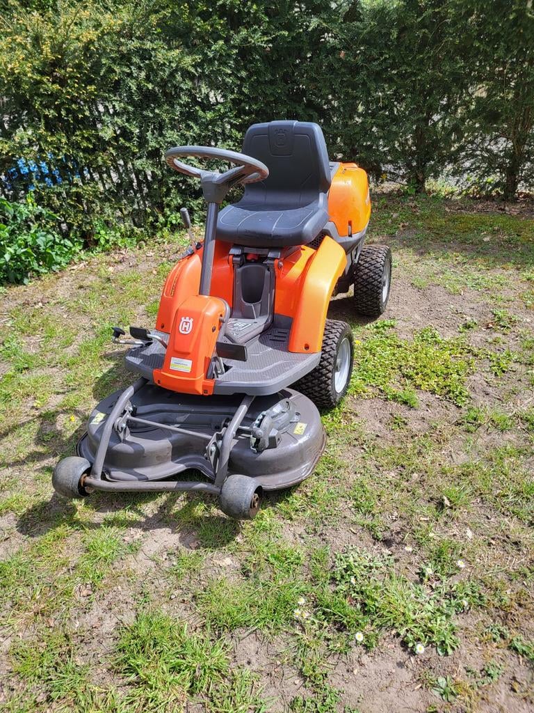Frontzitmaaier husqvarna R112c, Jardin & Terrasse, Tondeuses autoportées, Enlèvement, Comme neuf, Husqvarna