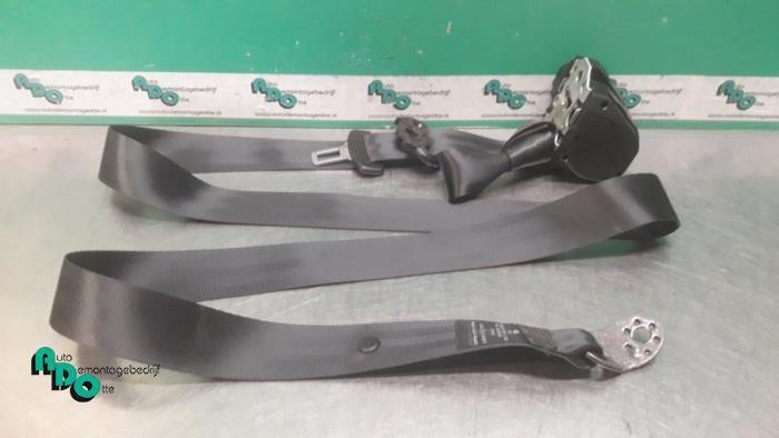 Veiligheidsgordel rechts-achter van een Volkswagen Polo (Pol, Auto-onderdelen, Interieur en Bekleding, Volkswagen, Gebruikt, 3 maanden garantie