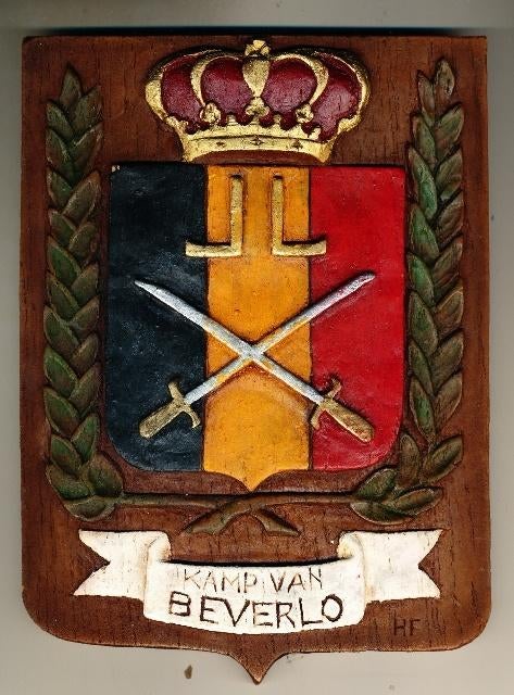 (m23) Kamp van Beverlo, eenheidsschild, Collections, Objets militaires | Général, Envoi