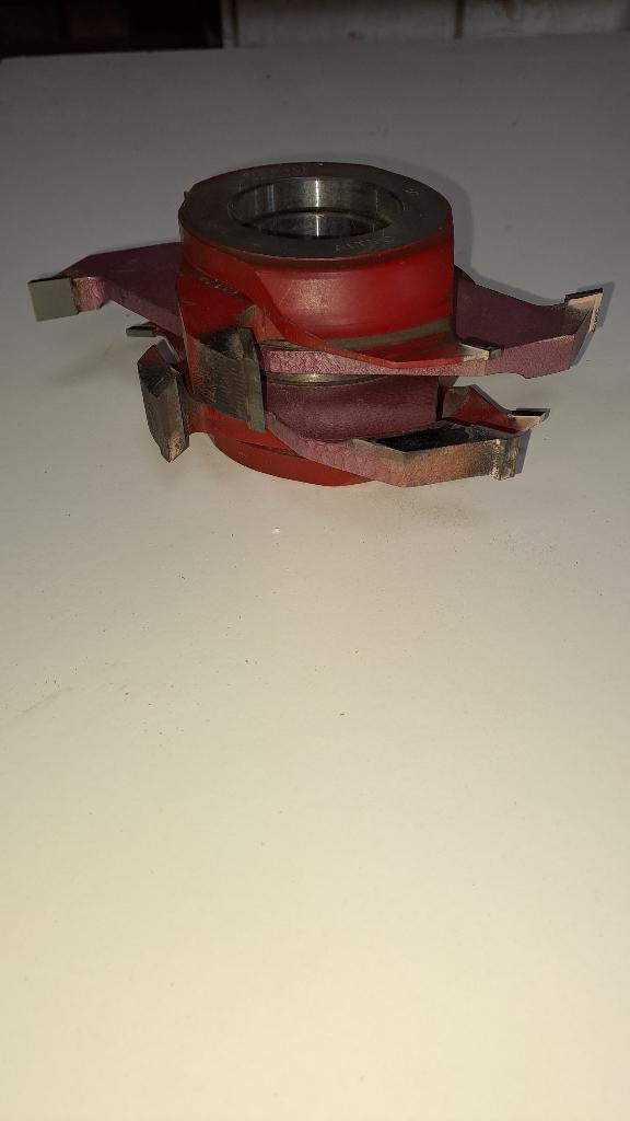 Frees voor schuifraamslot, Ophalen