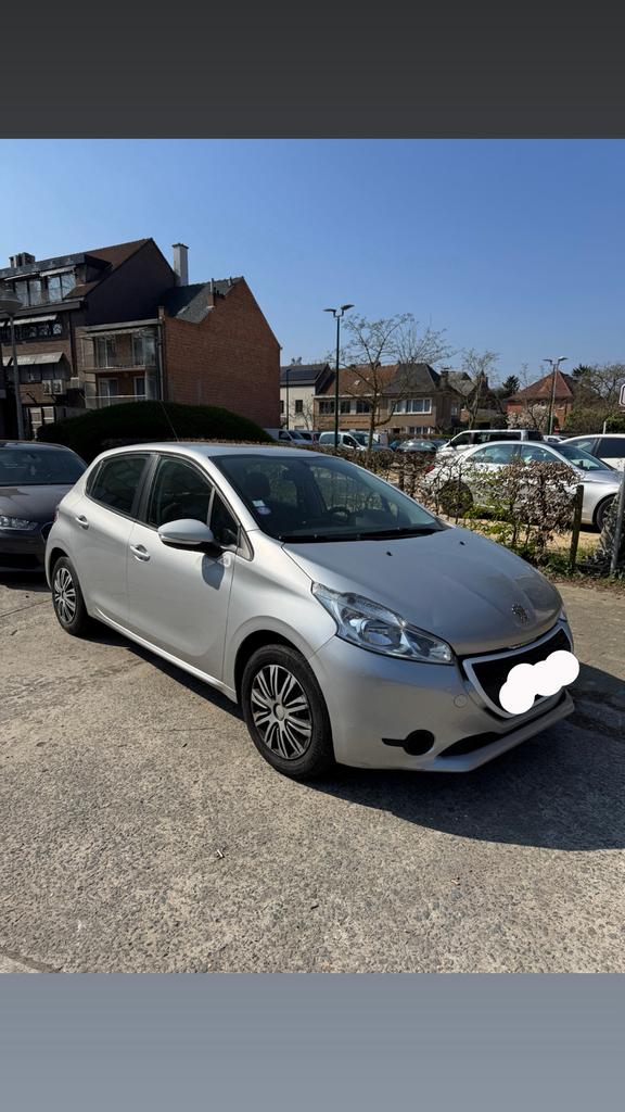 Peugeot 208 benzine klaar om geregistreerd te worden, Auto's, Peugeot, Particulier, Benzine, Euro 5, Berline, 5 deurs, Handgeschakeld