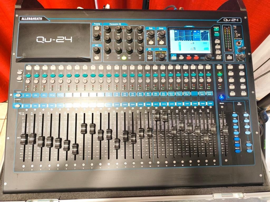 Allen & Heath QU-24, Enlèvement, Utilisé, 20 canaux ou plus, Entrée micro