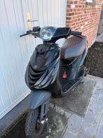 Piaggio zip sp h2o met alle papieren, Fietsen en Brommers, Scooters | Piaggio, Ophalen, Tweetakt, Zip, Klasse B (45 km/u)