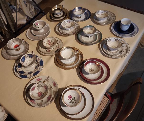 Sammeltasse, Enlèvement, Comme neuf, Porcelaine, Tasse et/ou soucoupe