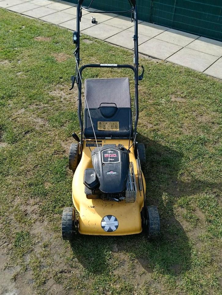 grasmaaier powerplus, Jardin & Terrasse, Tondeuses à gazon, Utilisé, Tondeuses à gazon à essence, 40 à 49 cm, Tondeuse rotative