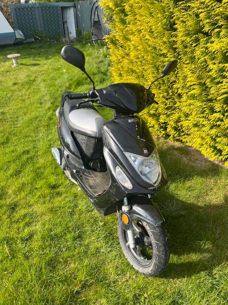 50 cc scooter A klasse, Vélos & Vélomoteurs, Pièces de cyclomoteur | Scooters, Enlèvement, Utilisé, Autres types, Autres marques