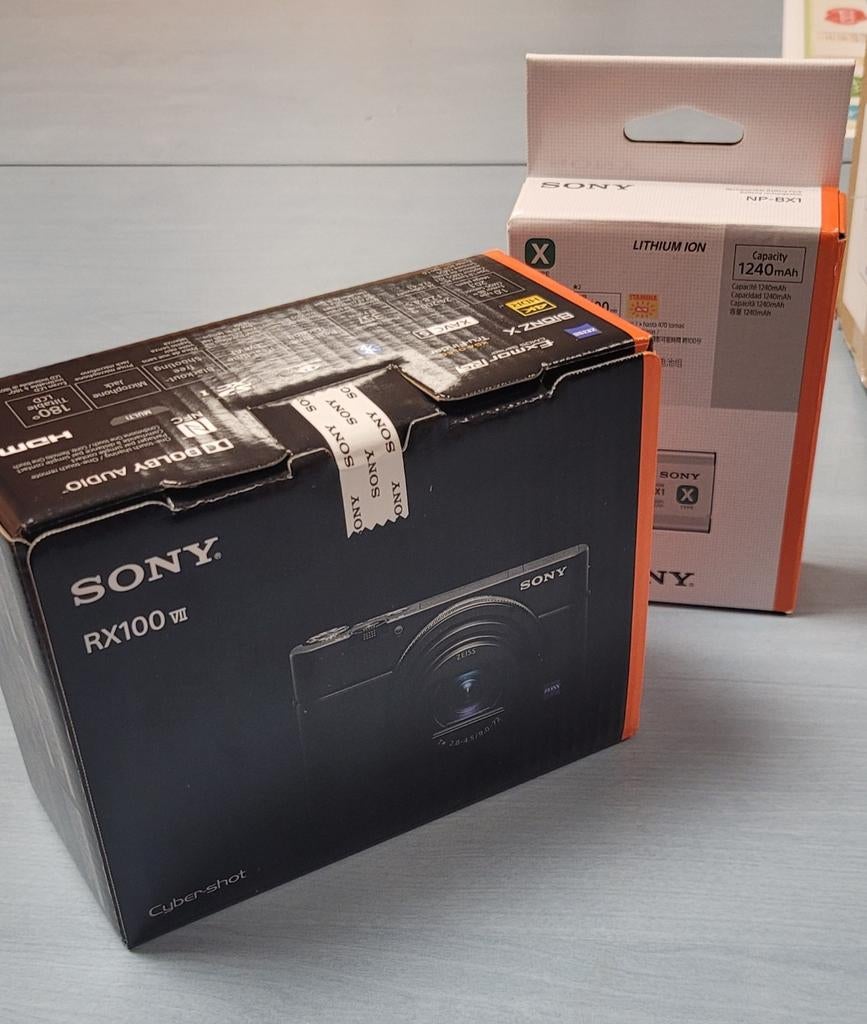 Sony RX100 VII ( neuf ) + batterie, Ophalen, Sony