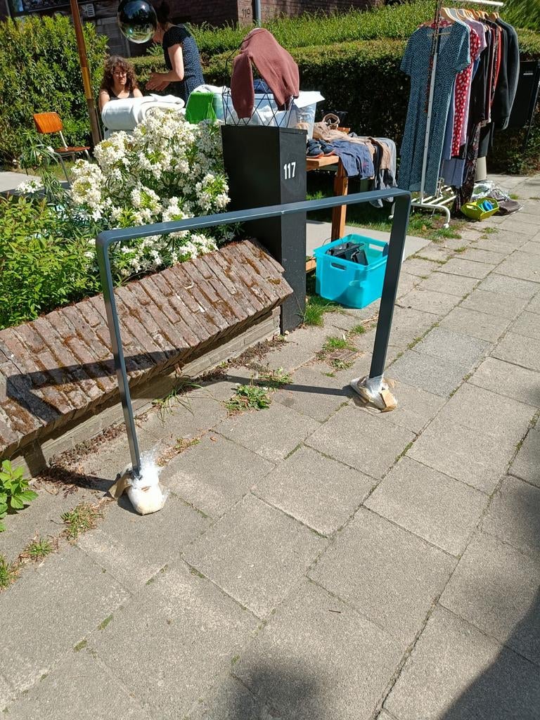 Fiets Beugel, Enlèvement