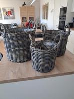 3 kunst rotan ronde bloembakken, Ophalen