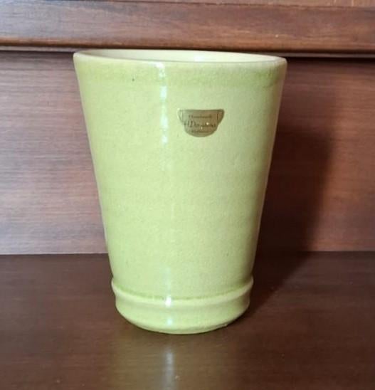 Lichtgroene vaas in aardewerk / bloempotje, Ophalen of Verzenden, Gebruikt, Aardewerk