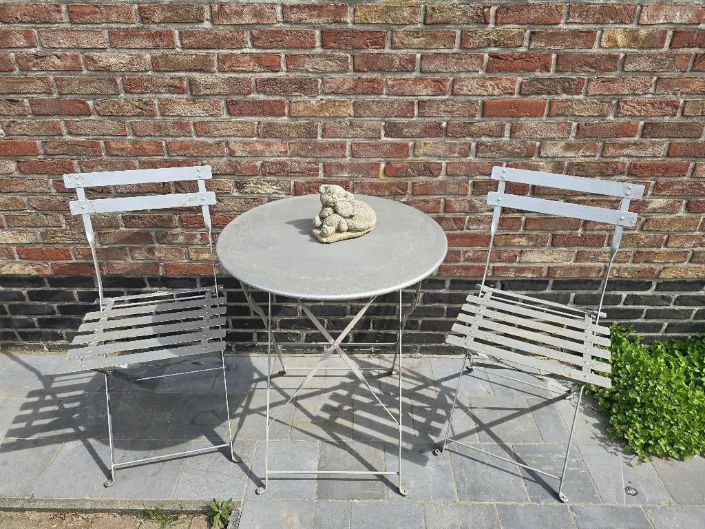 Bistroset Vintage - staal tafel + 2 klapstoetjes, Ophalen, Gebruikt