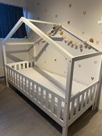 Bedhuisje, Kinderen en Baby's, Kinderkamer | Bedden, Ophalen, 85 tot 100 cm, Zo goed als nieuw, Lattenbodem