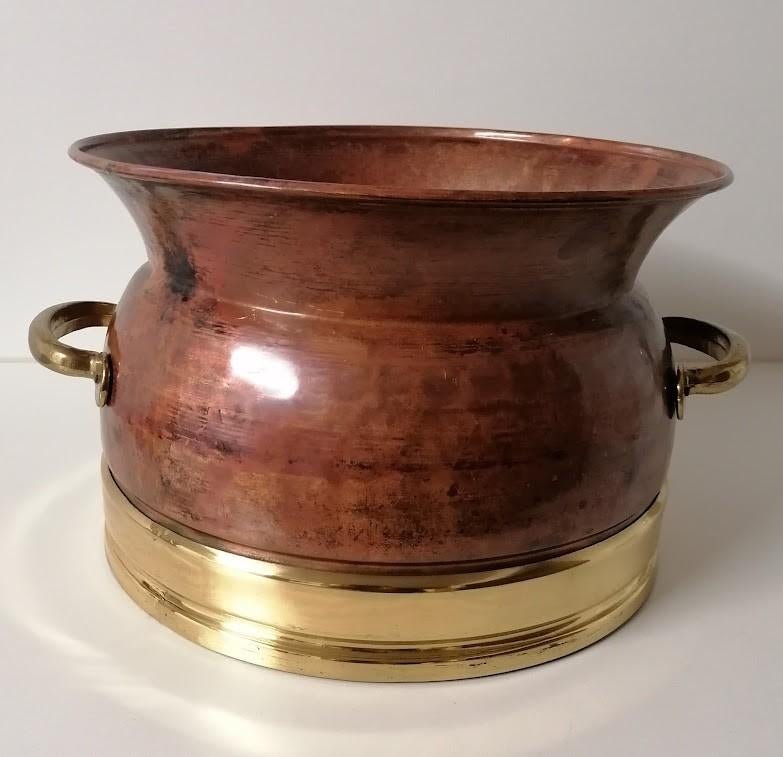 Bloempot in geel en rood koper met handvatten., Ophalen, Zo goed als nieuw