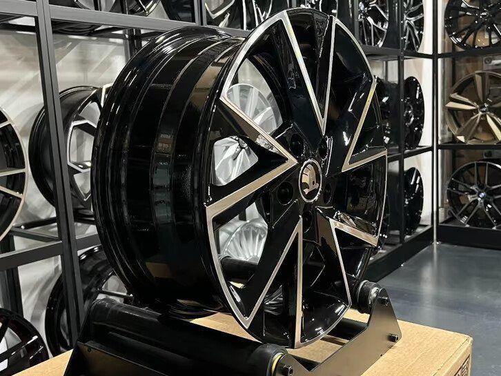 16" SKODA RS Look Sportvelgen SKODA OCTAVIA KODIAQ KAROQ VW, Auto-onderdelen, Banden en Velgen, Ophalen of Verzenden, Nieuw, Velg(en)