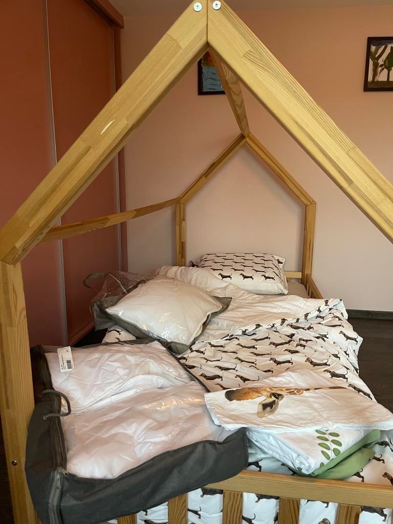 Quasi niet beslagen kinderbed met matras en toebehoren, Ophalen, Lattenbodem