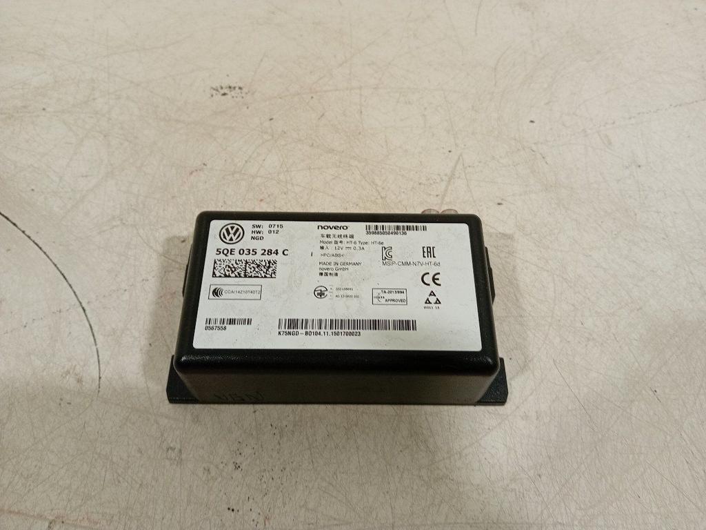 Bluetooth control module Volkswagen Golf, Enlèvement ou Envoi, Van der Ven Autorecycling B.V., Onderdelen@venauto.nl, Ettenseweg 76, 4706 PB Roosendaal, The Netherlands