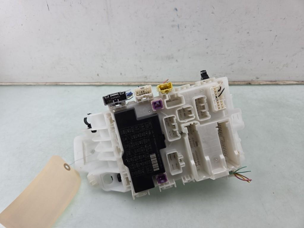 BOITIER FUSIBLES Suzuki Swift (ZA / ZC / ZD), Suzuki-Allee 7
64625  Bensheim, DE, Suzuki Deutschland GmbH, Kontakt@suzuki.de, Utilisé