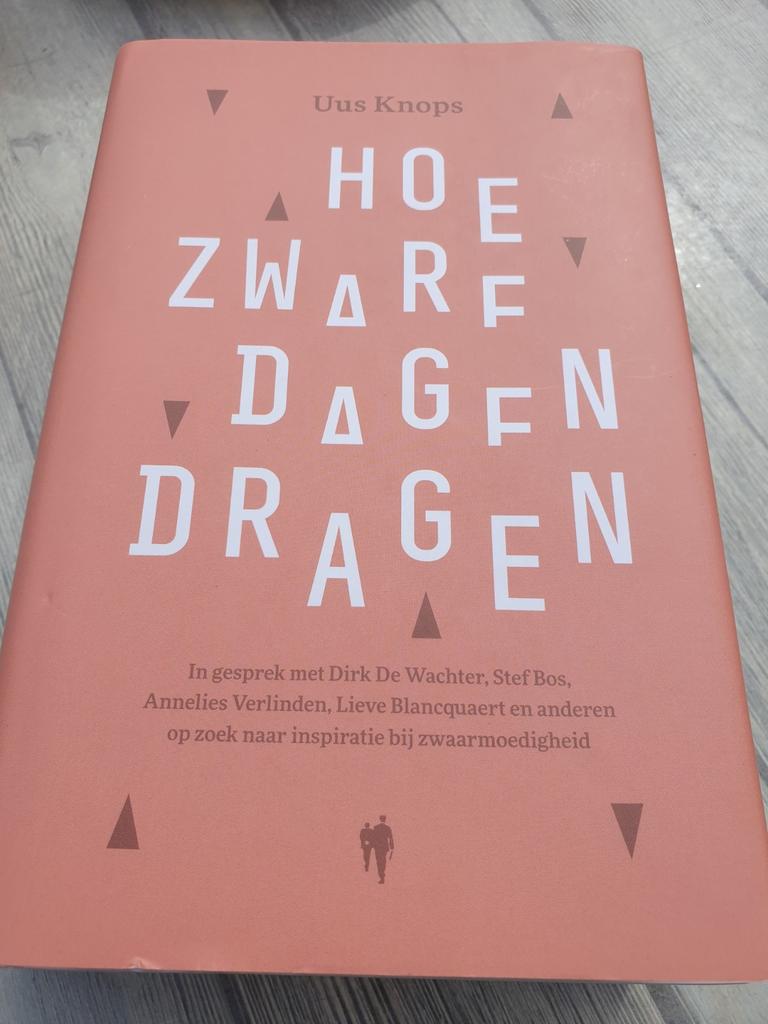 Uus Knops - Hoe zware dagen dragen, Boeken, Politiek en Maatschappij, Zo goed als nieuw, Ophalen of Verzenden