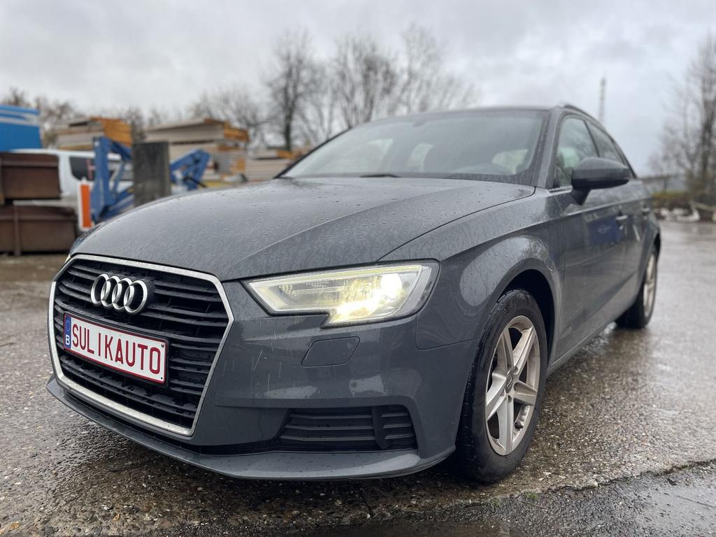 Audi A3 Sportback 1.0 Essence 2019, Auto's, Audi, Bedrijf, A3, Benzine, Euro 6, Stadsauto, Handgeschakeld, Zilver of Grijs, Stof