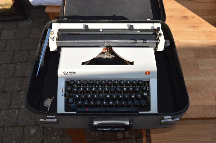 machine à écrire vintage, Divers, Machines à écrire, Utilisé, Enlèvement