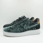 Nike Air Force 1 groen velvet/fluweel dames maat 10/42, Kleding | Dames, Schoenen, Ophalen, Nike, Zo goed als nieuw, Sneakers
