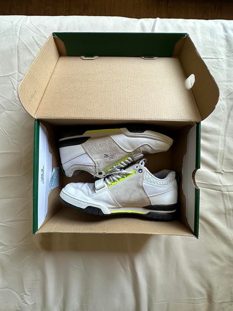 Witte sneakers van Lacoste, Ophalen of Verzenden, Zo goed als nieuw, Wit, Sneakers