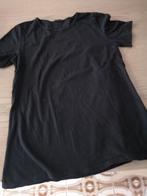 ZWARTE T SHIRT MAAT 140, Enlèvement ou Envoi, Comme neuf, Fille, Chemise ou À manches longues