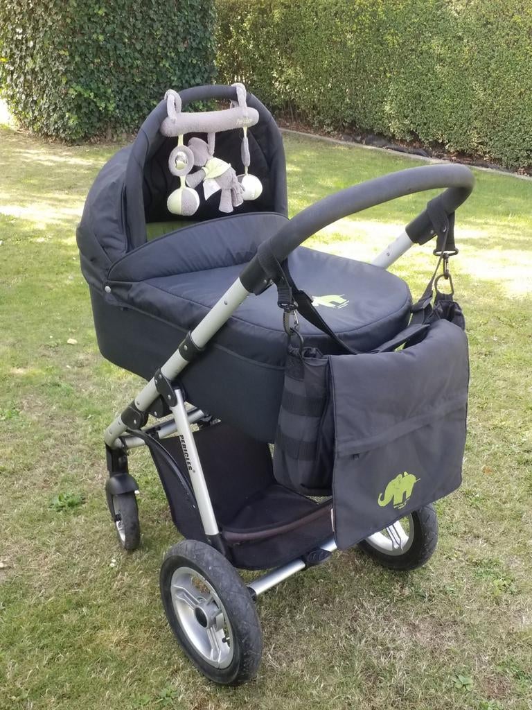 landau et poussette Pericles, Enlèvement, Poussette