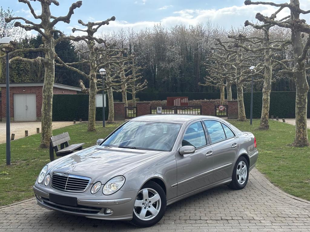 Mercedes-Benz E220 CDI Avantgarde, Auto's, Voorwielaandrijving, 4 deurs, Beige, Leder en Stof