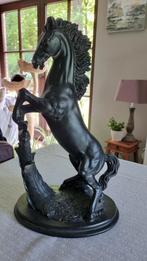 Beeld paard, Ophalen