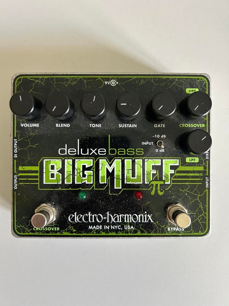 Electro Harmonix Deluxe Bass Big Muff Pi, Muziek en Instrumenten, Effecten, Ophalen of Verzenden, Zo goed als nieuw, Distortion, Overdrive of Fuzz