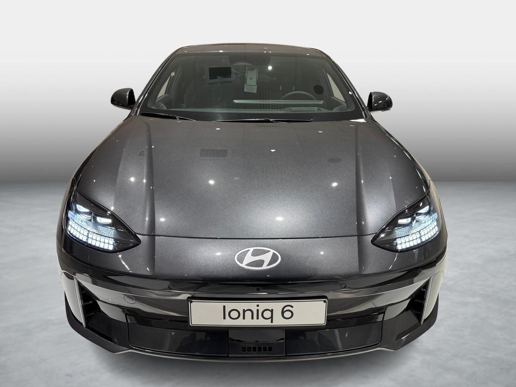 Hyundai Ioniq 6 77,4 kWh Balance, Auto's, 4 deurs, Nieuw, 77 kWh, Zilver of Grijs