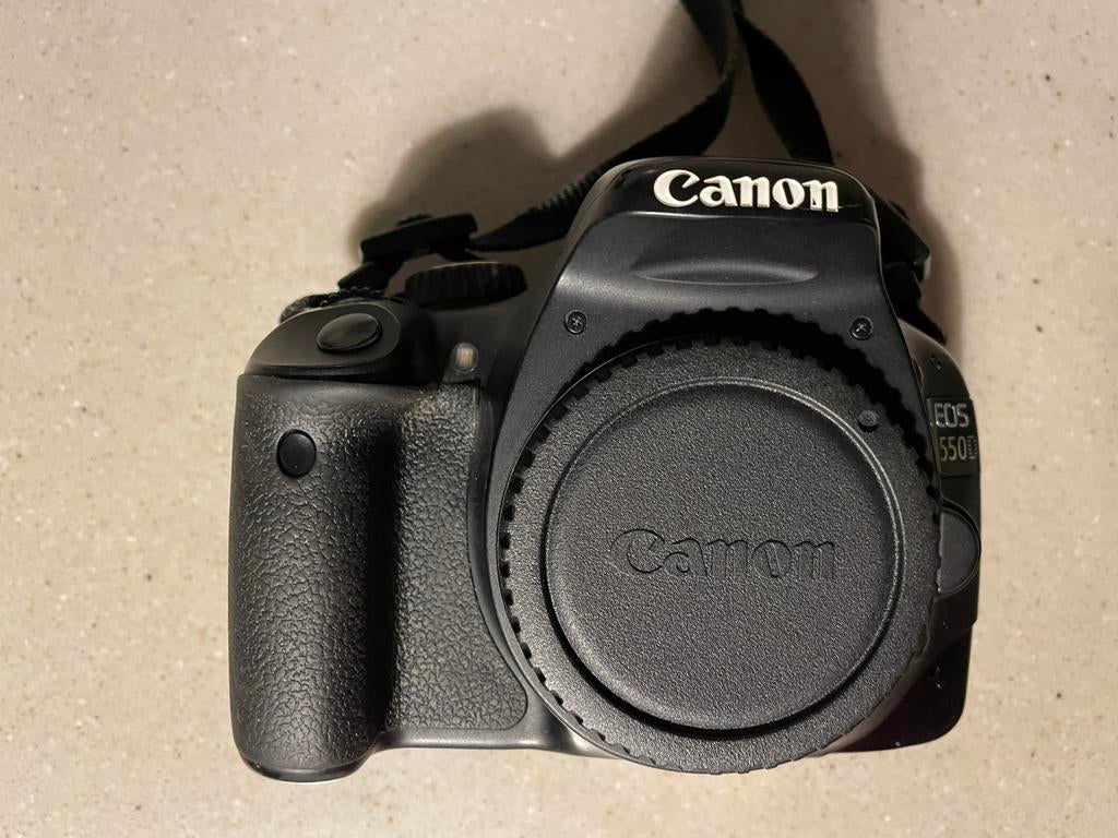 Canon spiegelreflexcamera 550D, Audio, Tv en Foto, Fotocamera's Digitaal, Ophalen, Gebruikt, Canon