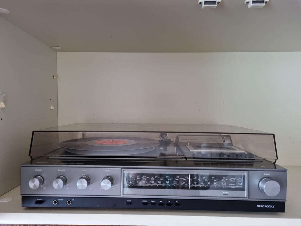 Sterio  met cassettespeler met 2 boxen, Ophalen