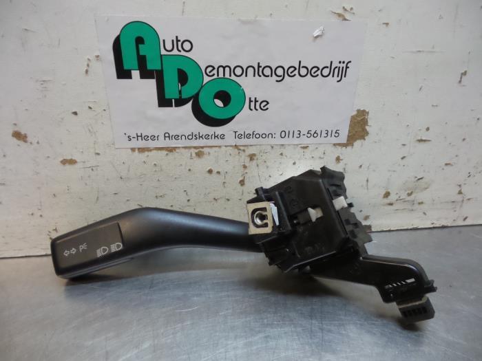 Commutateur feu clignotant d'un Volkswagen Caddy (Caddy 04-), Autos : Pièces & Accessoires, Tableau de bord & Interrupteurs, Volkswagen