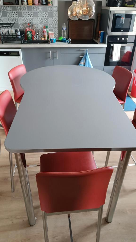 Table + chaises, Maison & Meubles, Tables | Tables à manger, Enlèvement ou Envoi