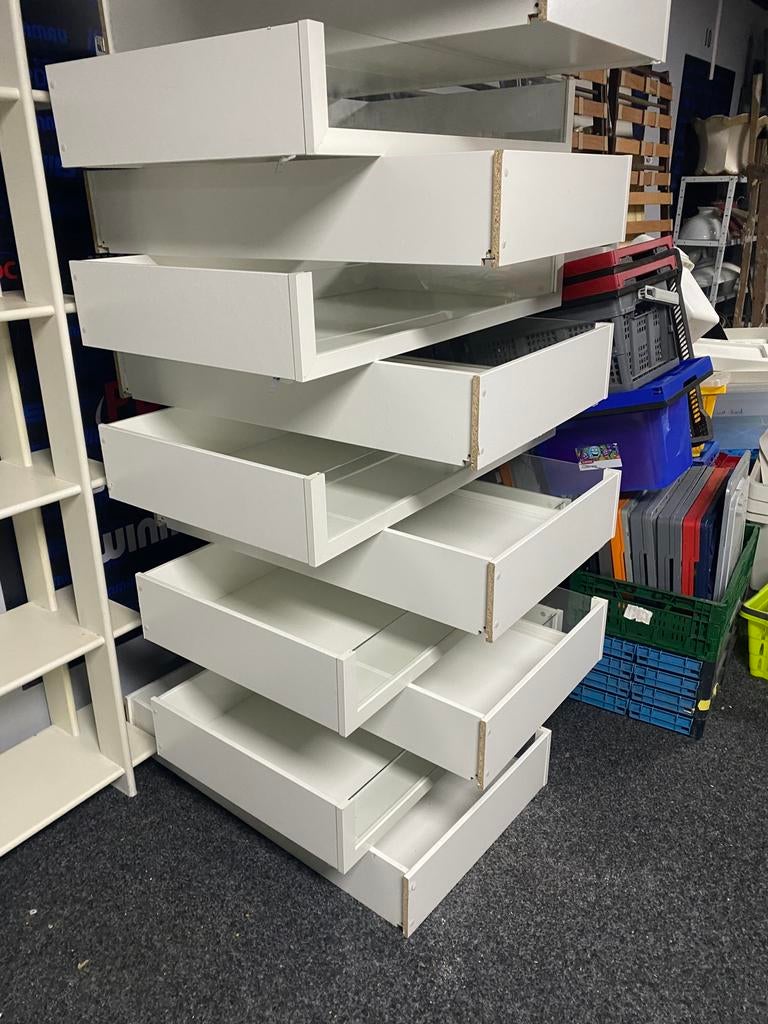 Set laden voor dressing / kledingkast – IKEA – snel afhalen, Maison & Meubles, Armoires | Penderies & Garde-robes, Enlèvement