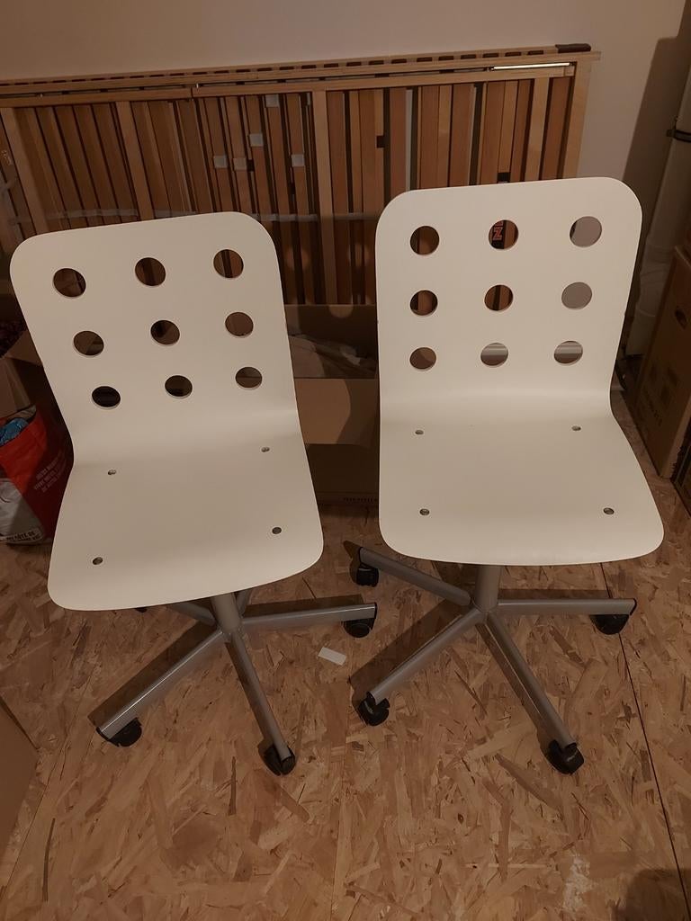 Bureaustoelen, Enlèvement