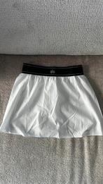 Alo Yoga Match Point Tennis Skirt – Wit – Maat S, Kleding | Dames, Sportkleding, Wit, Nieuw, Ophalen of Verzenden, Maat 36 (S)