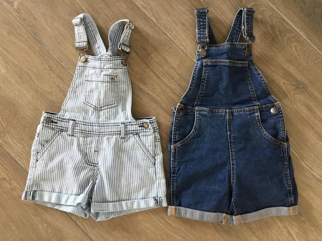 2 salopette,maat 104, Kinderen en Baby's, Kinderkleding | Maat 104, Ophalen, Zo goed als nieuw